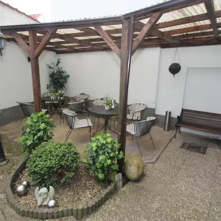 Guest house Ikar